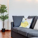 Modern 2 Bedroom 20 Min From Center Amadora