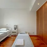 Modern 2 Bedroom 20 Min From Center *