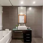 Appartamento Modern 2 Bedroom 20 Min From Center *