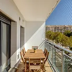 Modern 2 Bedroom 20 Min From Center Appartamento Amadora