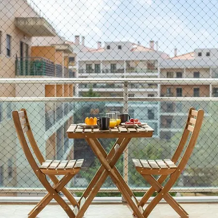 Apartment Modern 2 Bedroom 20 Min From Center Amadora
