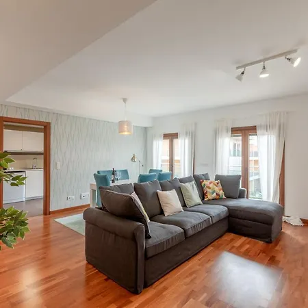 Apartment Modern 2 Bedroom 20 Min From Center *