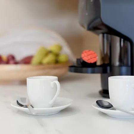 Modern 2 Bedroom 20 Min From Center Apartamento *